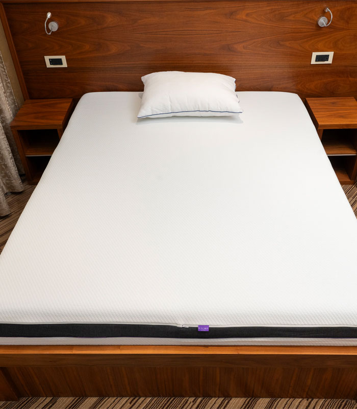 Kalma Infinity madrac na krevetu